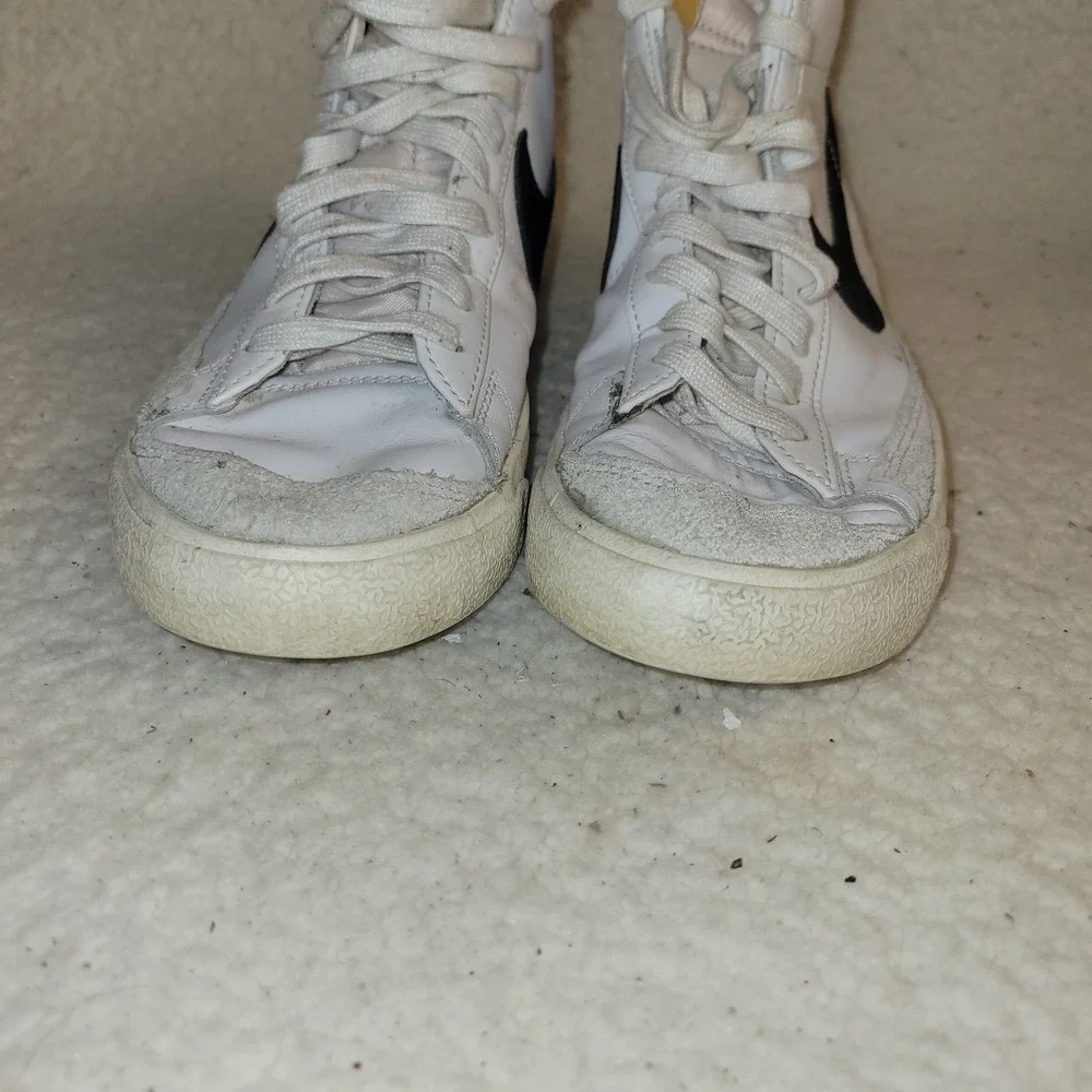 Nike White Black Blazer Mid 77 Suede Shoes Sneakers Men's‎ Size 8.5  Vtg